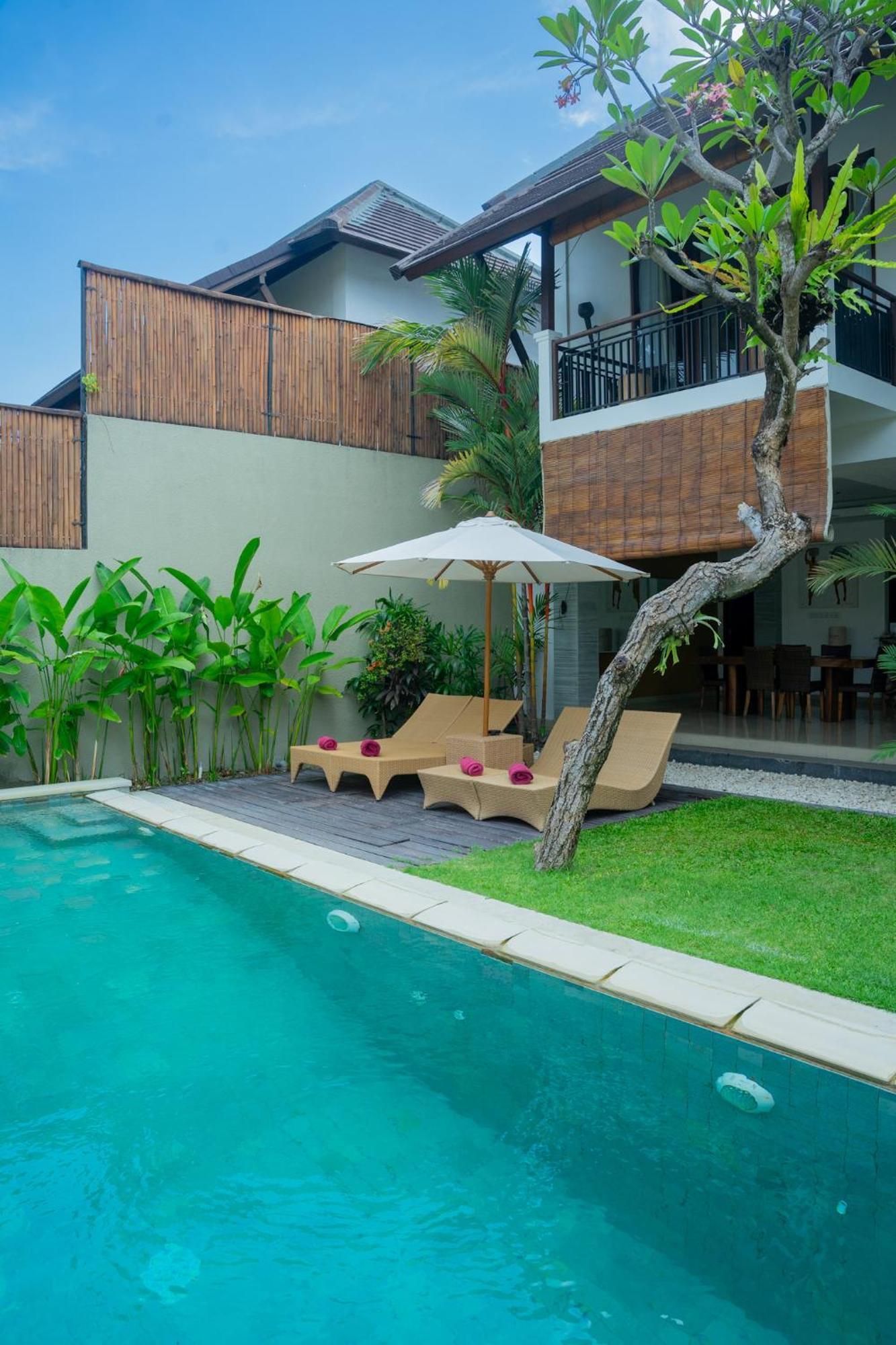 The Kumpi Villas Seminyak Eksteriør billede