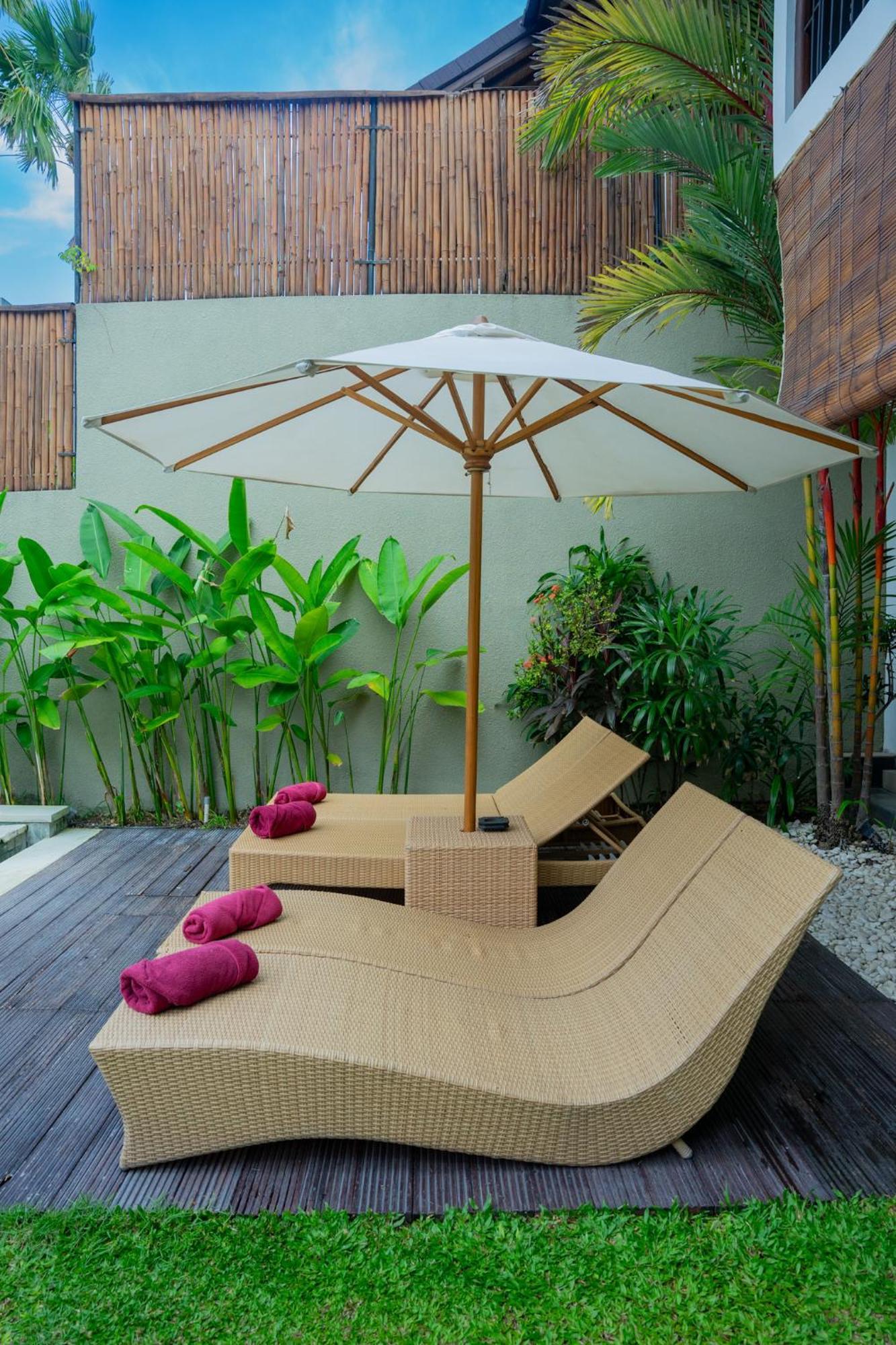 The Kumpi Villas Seminyak Eksteriør billede