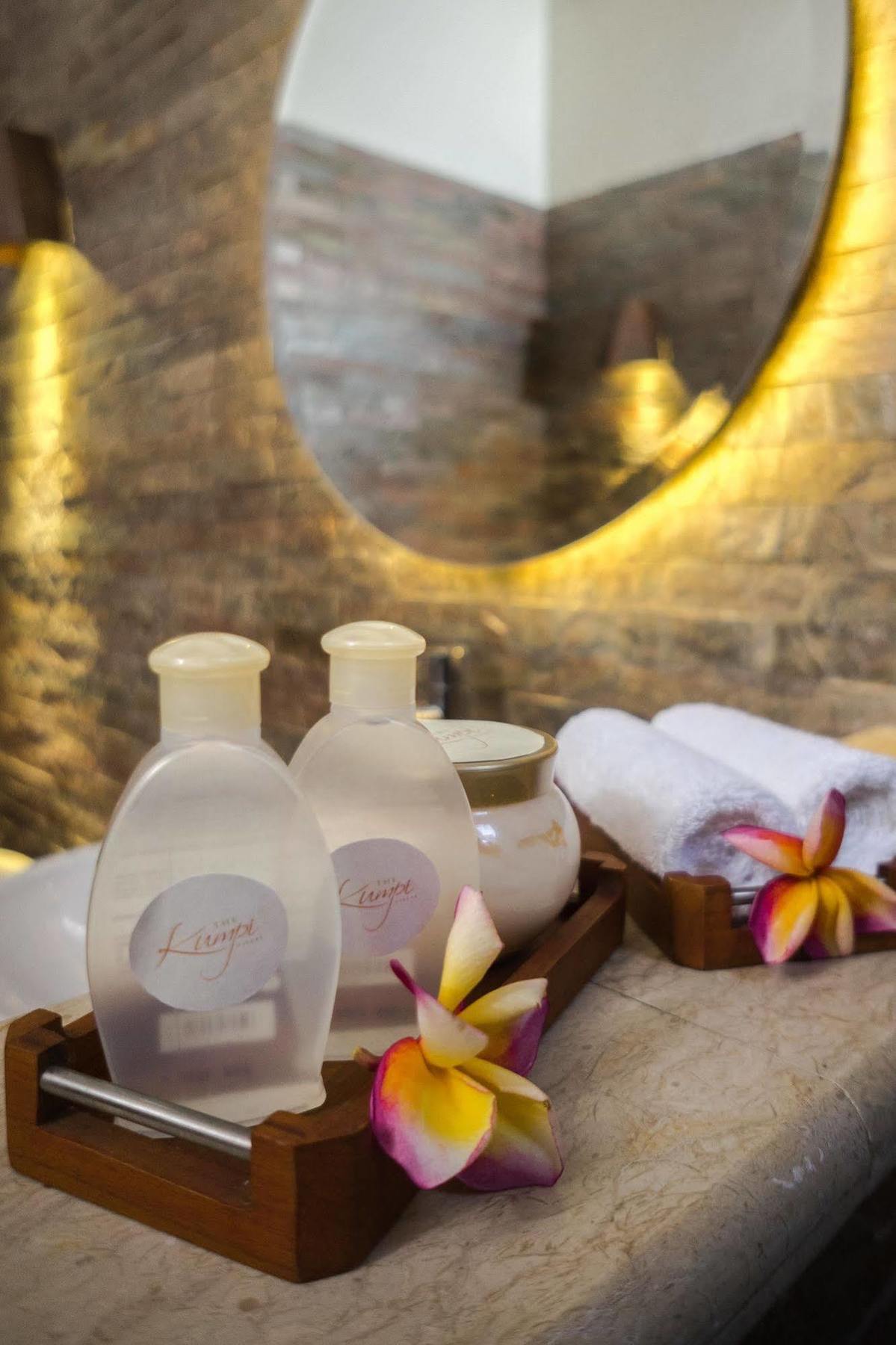 The Kumpi Villas Seminyak Eksteriør billede