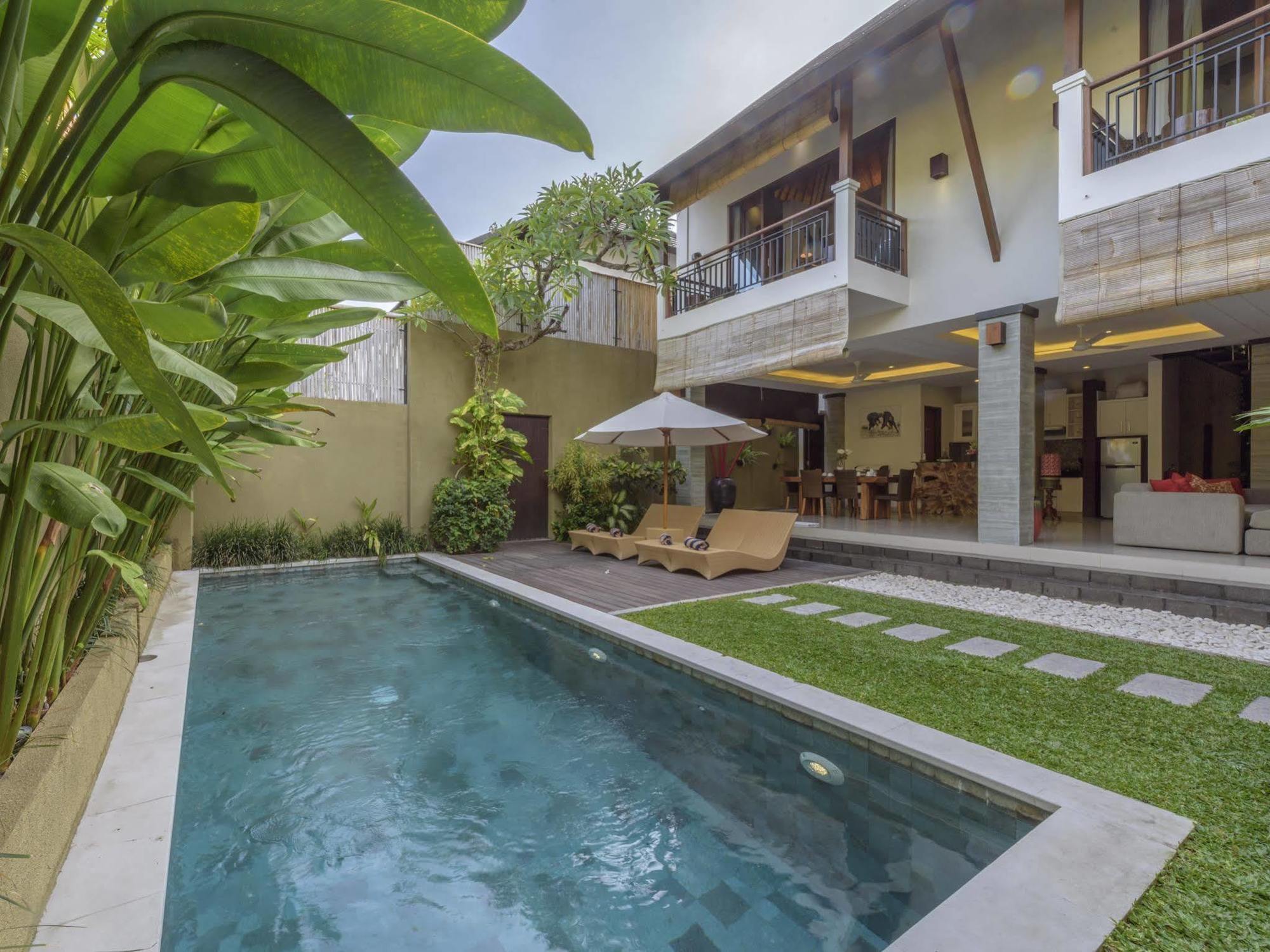 The Kumpi Villas Seminyak Eksteriør billede